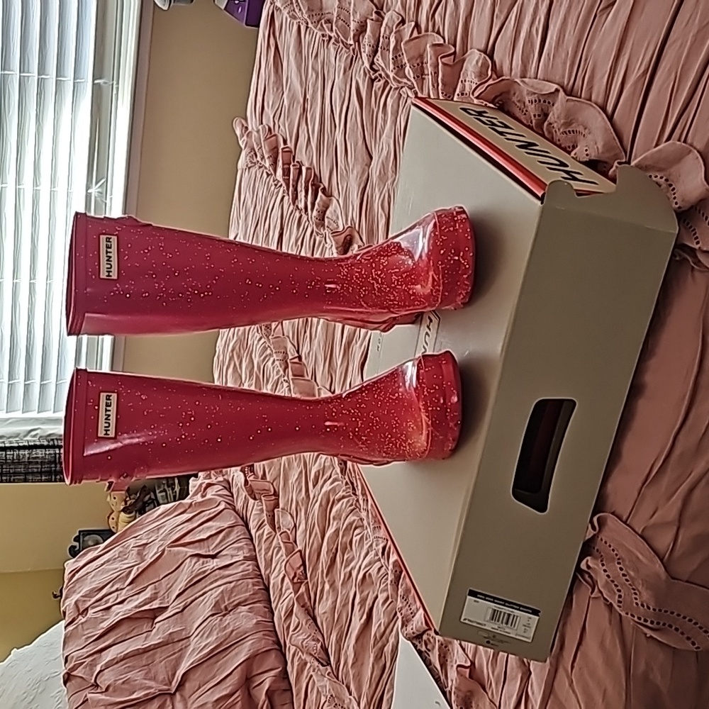 Youth Girl's Hunter rain boots, glitter pink, knee high, new in box, size 6